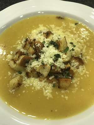 Heimisbacher Suppe Rasse und Spoiz (Kartoffelsuppe)