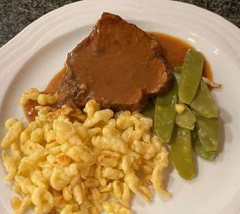 Rindsbraten in dunkler Biersauce
